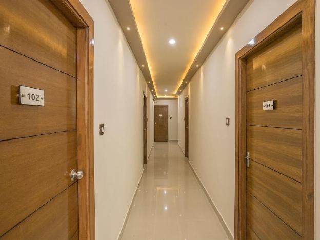 super townhouse mg road near commercial street
