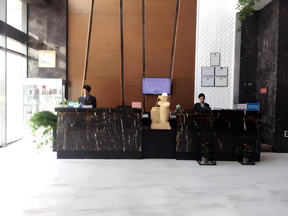 metropolo hotel wuhan jingkai wanda sports center metro station