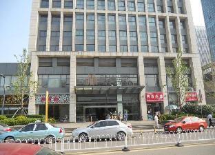 metropolo hotel wuhan jingkai wanda sports center metro station