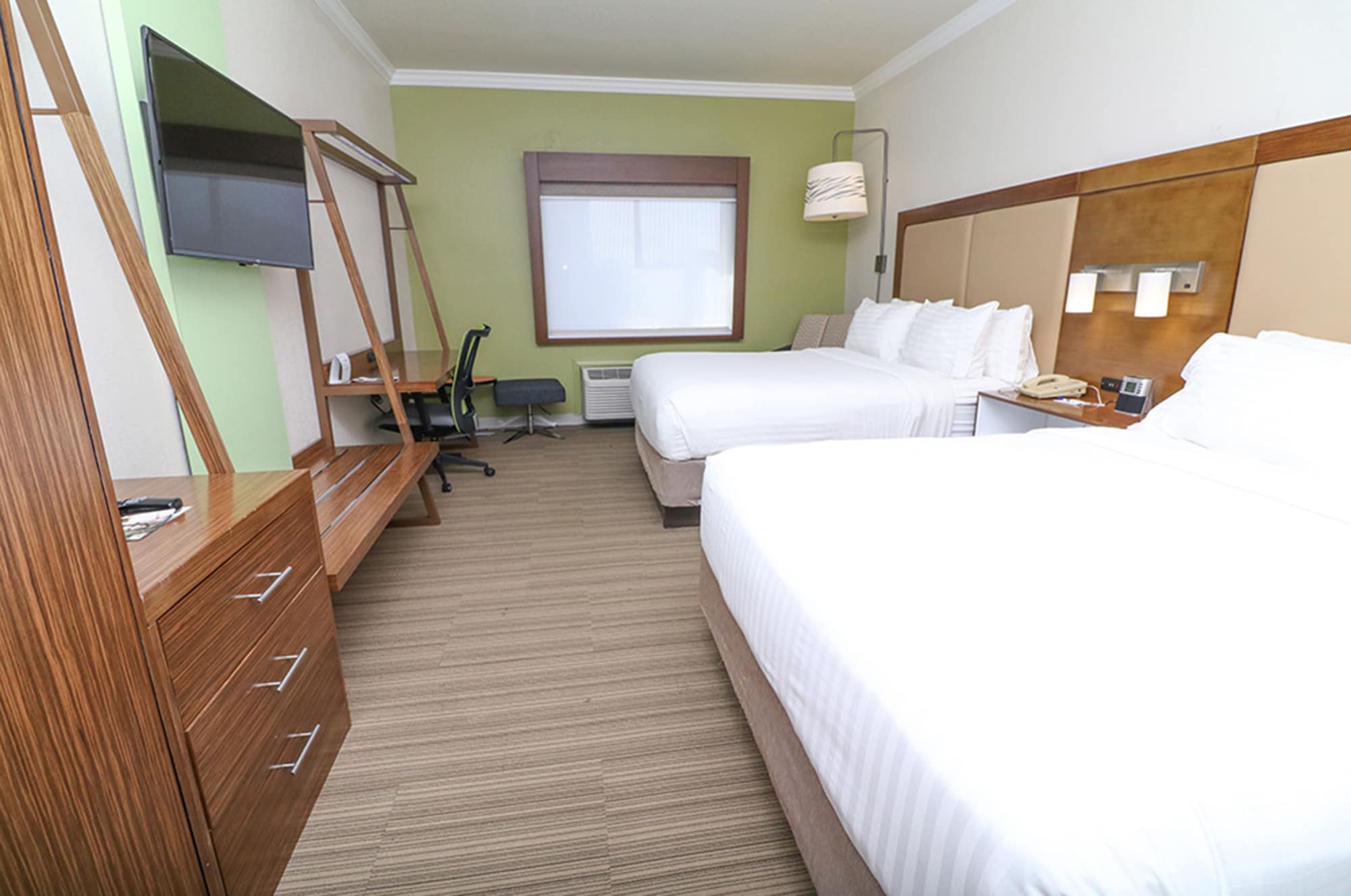holiday inn express hotel and suites greenville by ihg