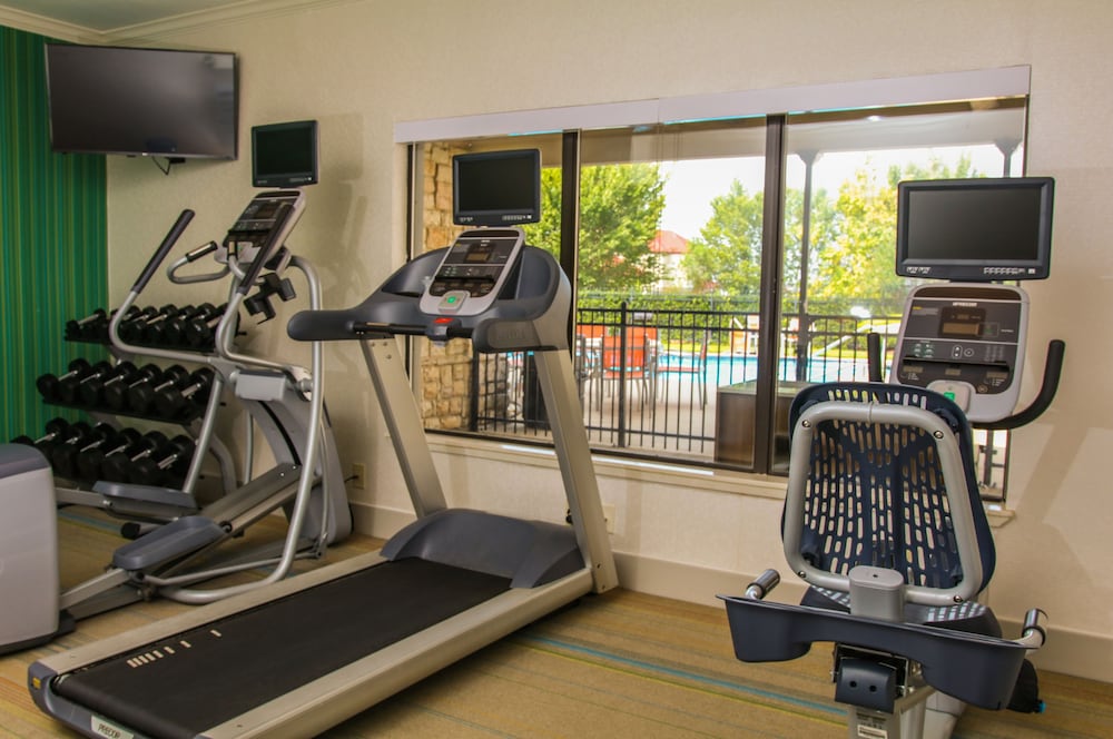 holiday inn express hotel and suites greenville by ihg
