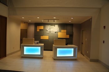 Holiday Inn Express Hotel & Suites Greenville By Ihg,Hunt>>Greenville,3 star