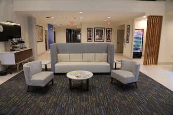 Holiday Inn Express Hotel & Suites Greenville By Ihg,Hunt>>Greenville,3 star
