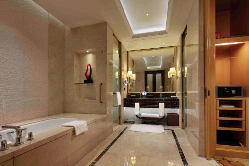 hilton zhengzhou