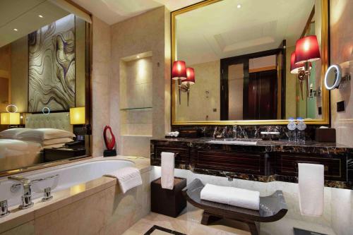 hilton zhengzhou