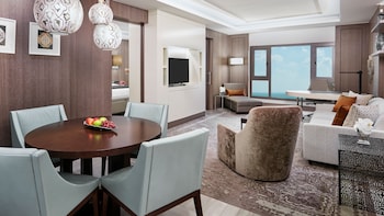 intercontinental doha hotel