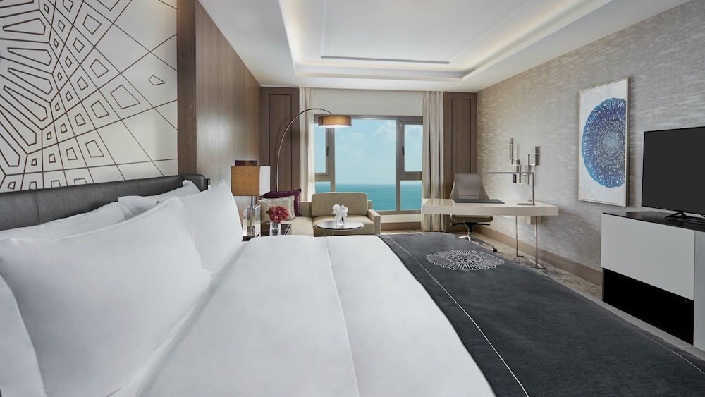 intercontinental doha hotel