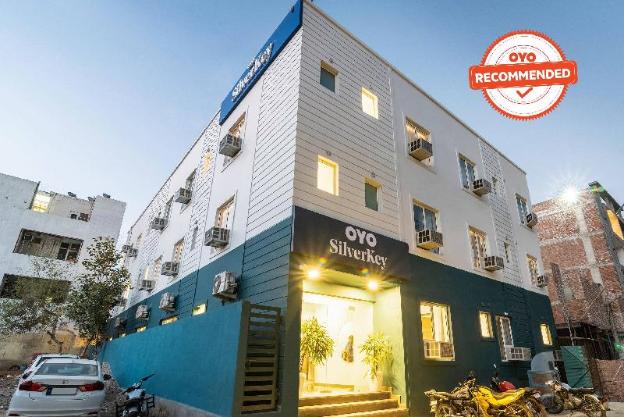 silver key huda star mall near appu ghar