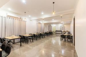 Silver Key Huda Star Mall Near Appu Ghar,Shahdara,4 star