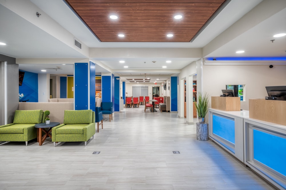 holiday inn express hotel and suites greenville by ihg