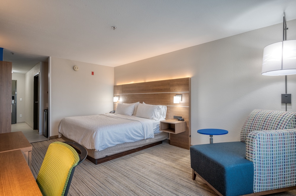 holiday inn express hotel and suites greenville by ihg