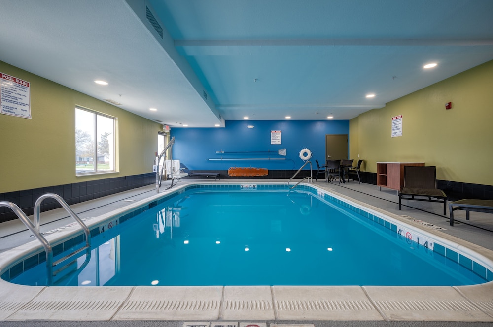 holiday inn express hotel and suites greenville by ihg