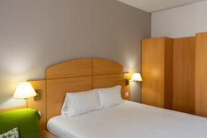 Travelodge Madrid Alcala De Henares,Spain>>Alcala De Henares,3 star