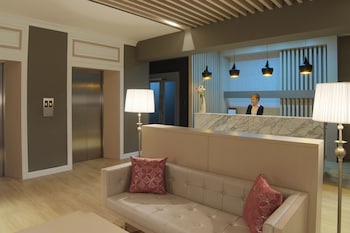 The Raya Surawong Bangkok,Thailand>>Bangkok,4 star