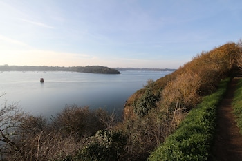 la haute flourie adults only