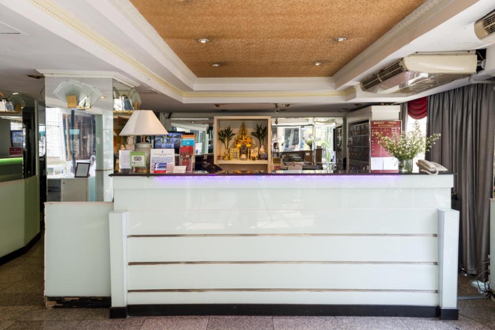 best bangkok house hotel