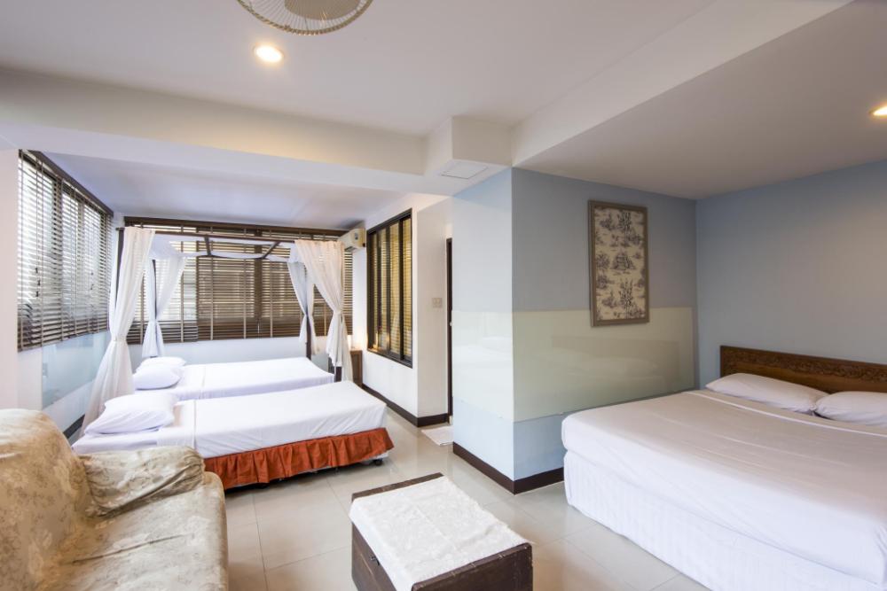 best bangkok house hotel