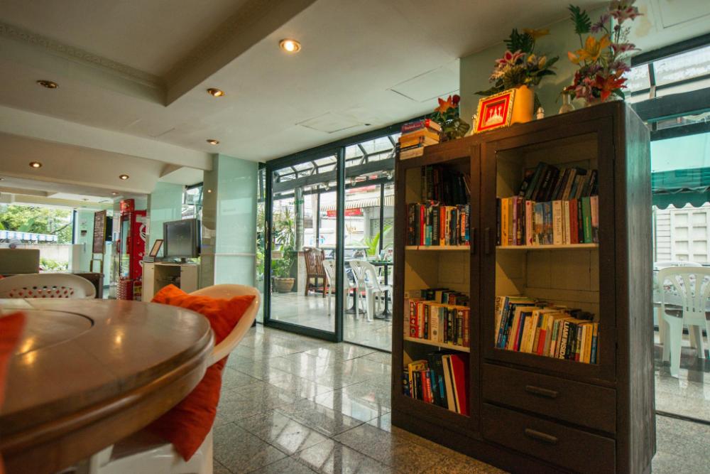 best bangkok house hotel
