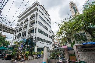 best bangkok house hotel