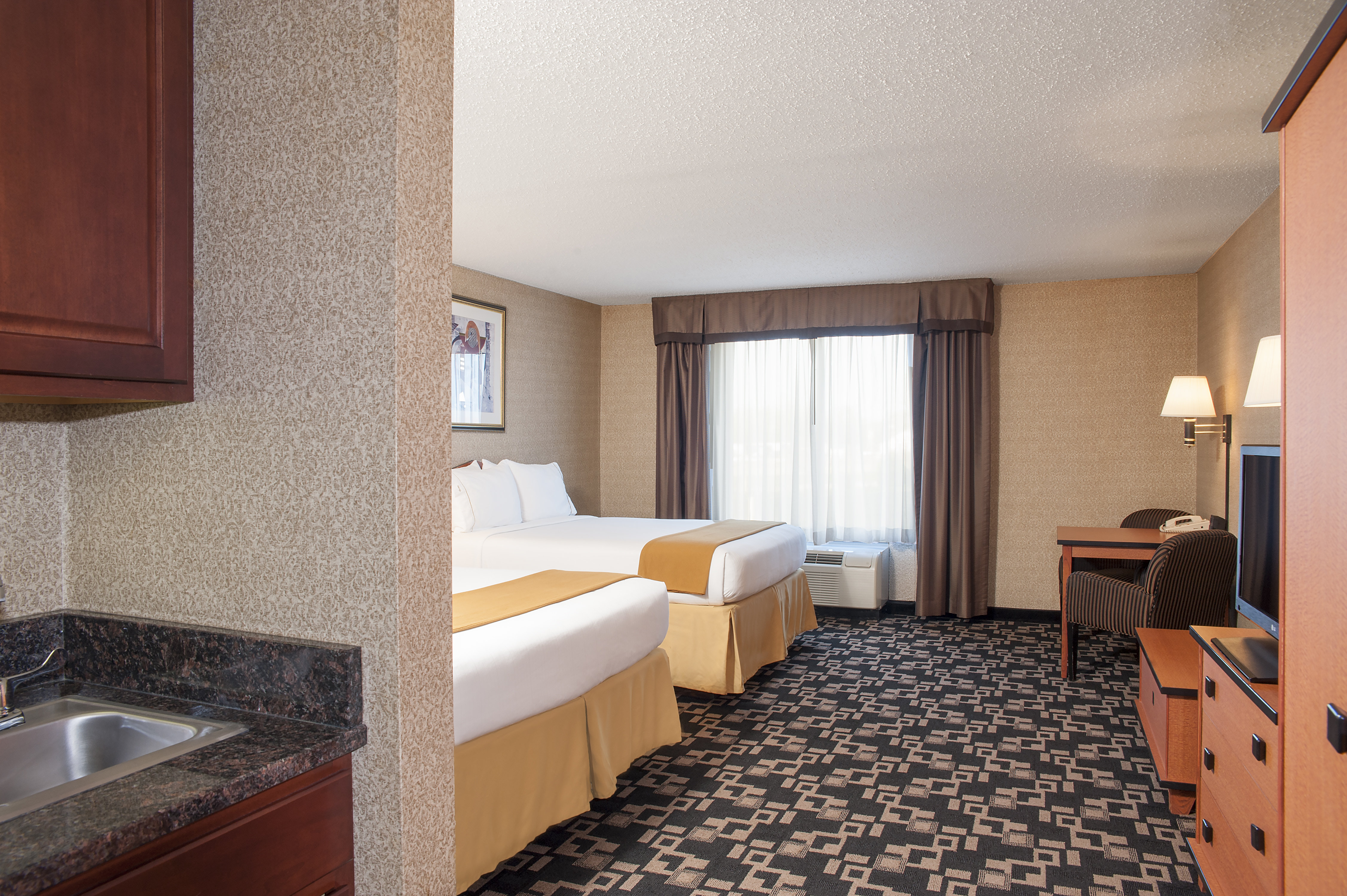 holiday inn express hotel and suites greenwood by ihg
