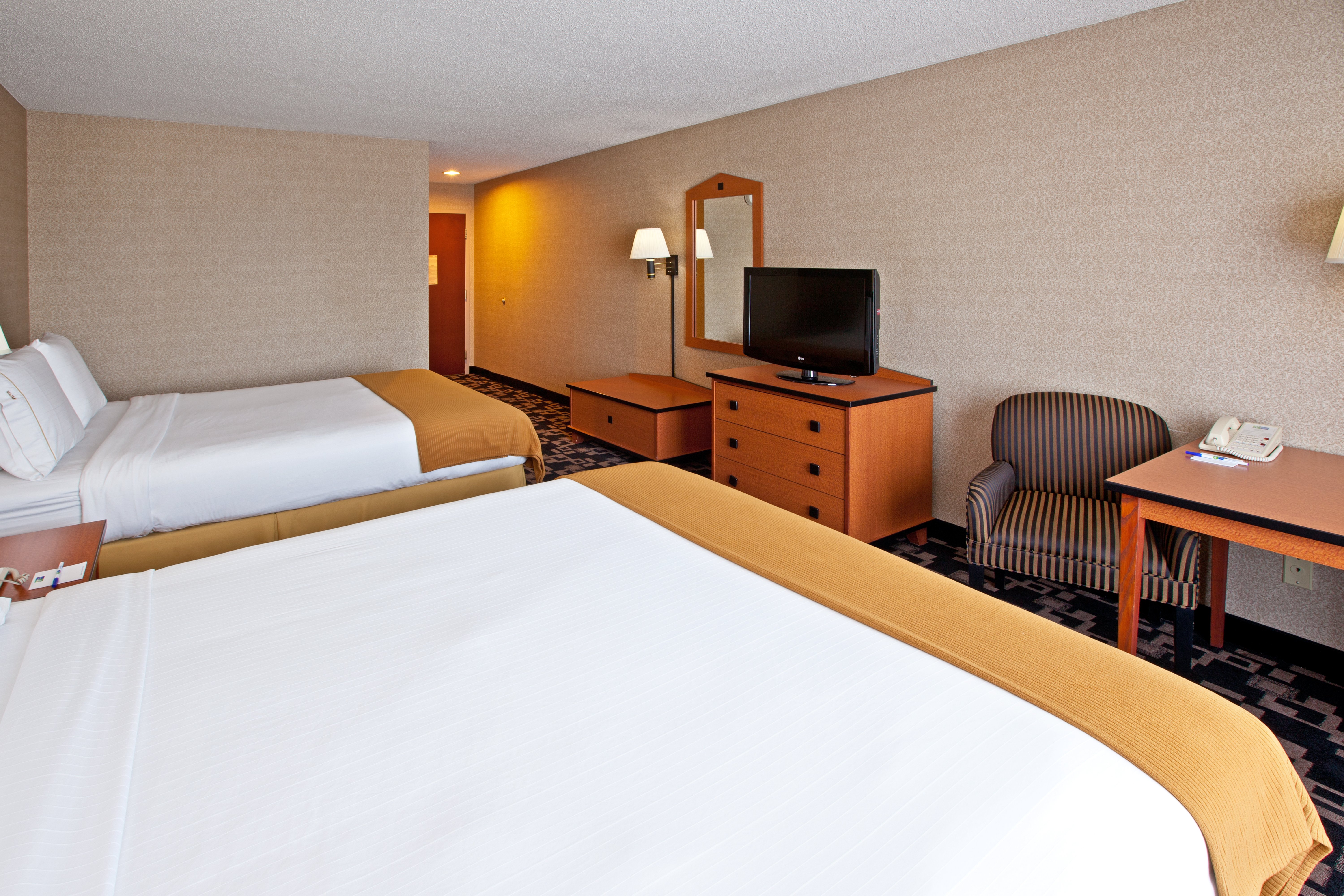 holiday inn express hotel and suites greenwood by ihg