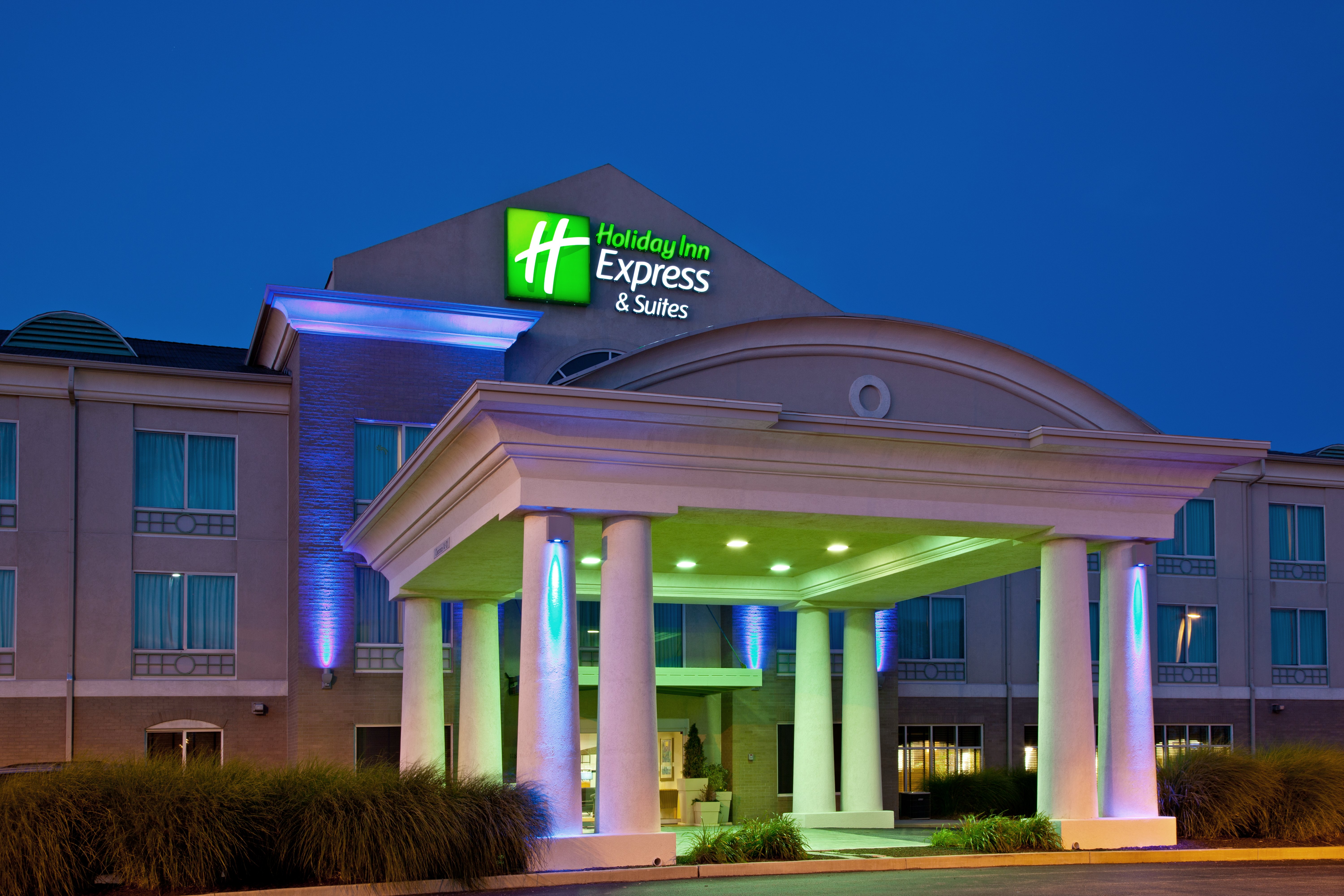 holiday inn express hotel and suites greenwood by ihg