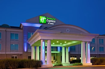 holiday inn express hotel and suites greenwood by ihg