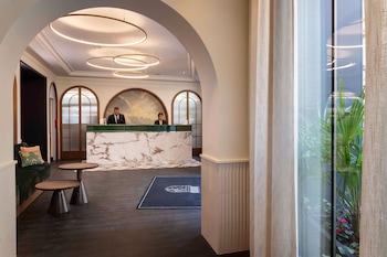 hotel grand coeur latin