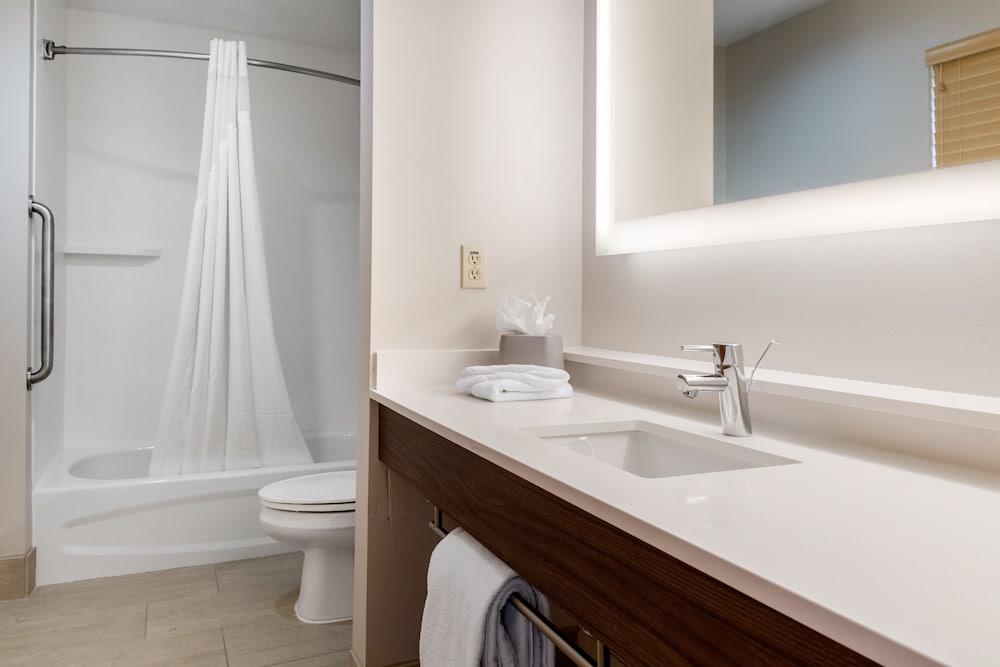 holiday inn express hotel and suites harrison by ihg