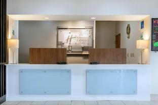 holiday inn express hotel and suites harrison by ihg