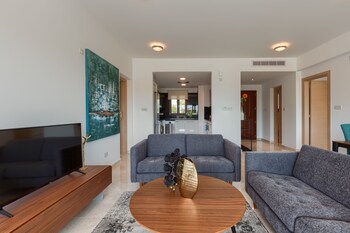 aphrodite hills golf and spa resort residences premium serviced apartments