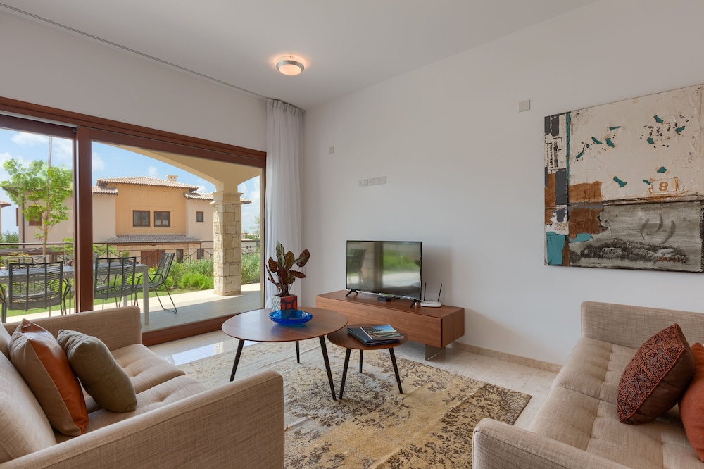 aphrodite hills golf and spa resort residences premium serviced apartments