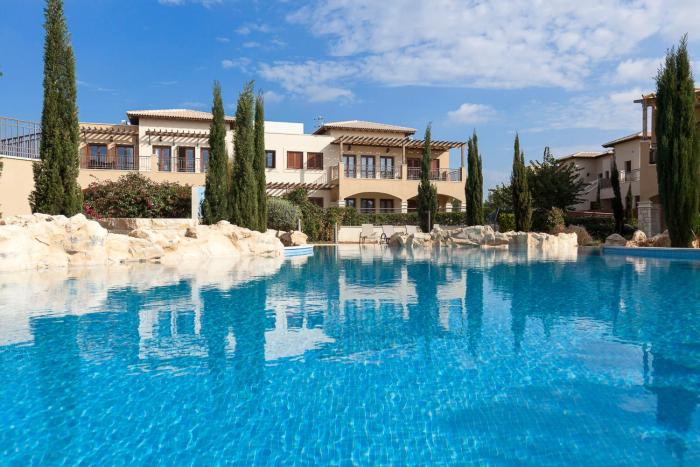 aphrodite hills golf and spa resort residences premium serviced apartments