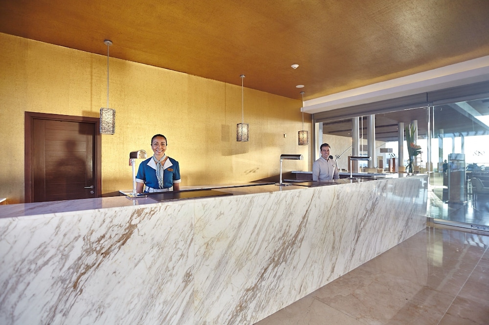 hideaway at royalton riviera