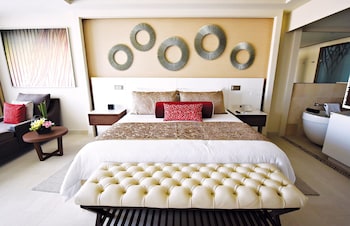 hideaway at royalton riviera