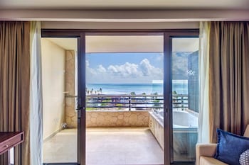 hideaway at royalton riviera