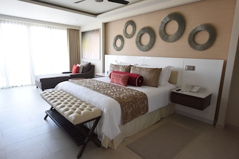 hideaway at royalton riviera