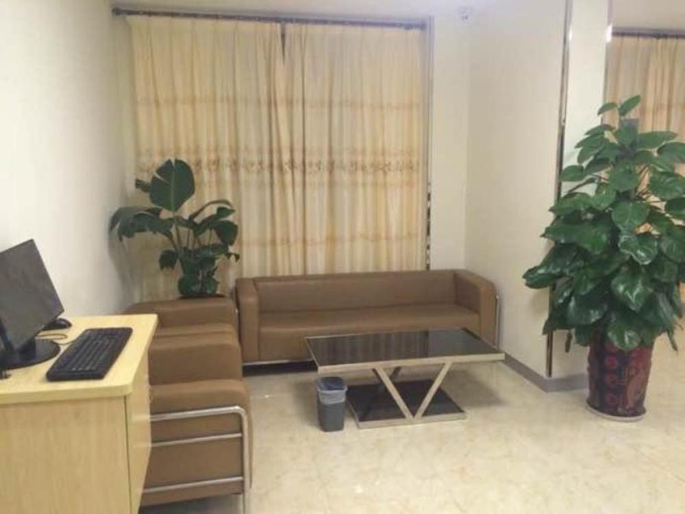 7 days inn shantou high speed railway station huanghe road
