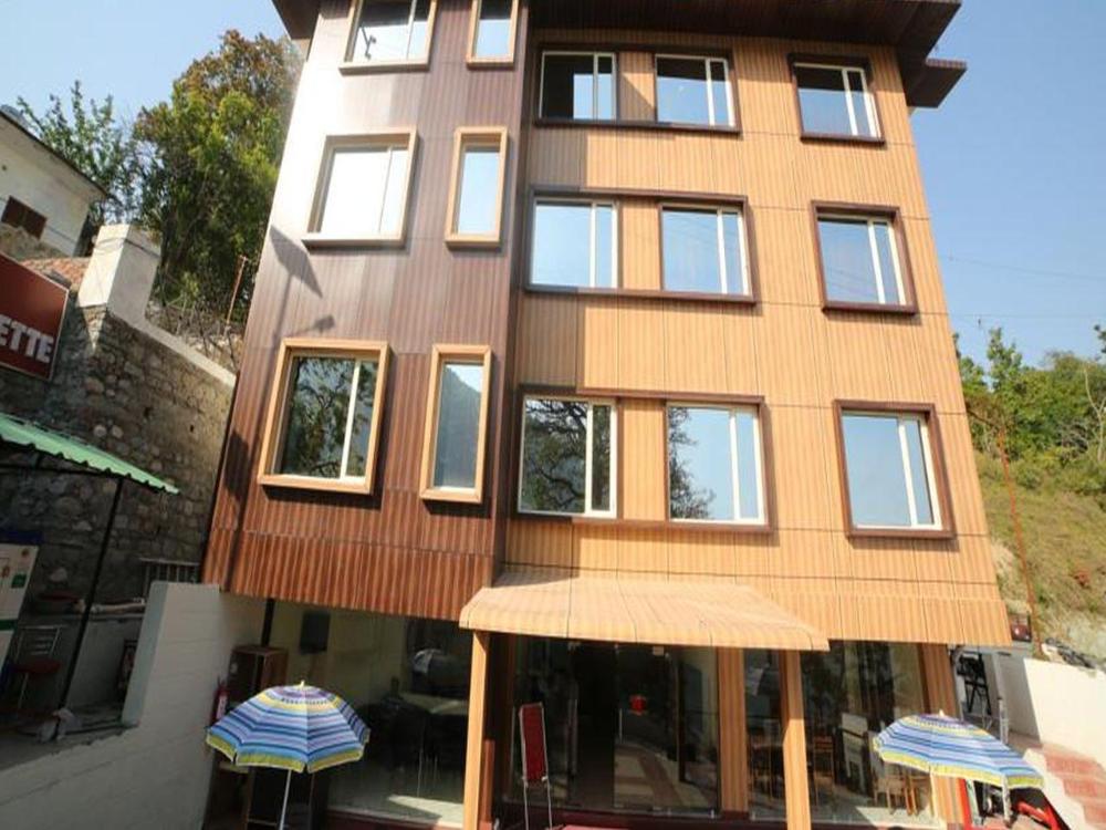 royal rosette lake view boutique hotel