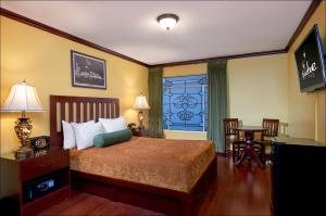hotel apache adults only