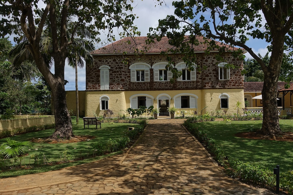 belo monte hotel and museum