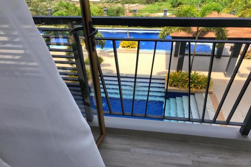 crown harbour springs managed by enderun hotels