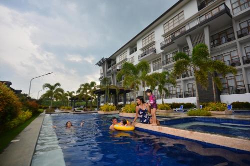 crown harbour springs managed by enderun hotels