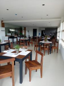 crown harbour springs managed by enderun hotels