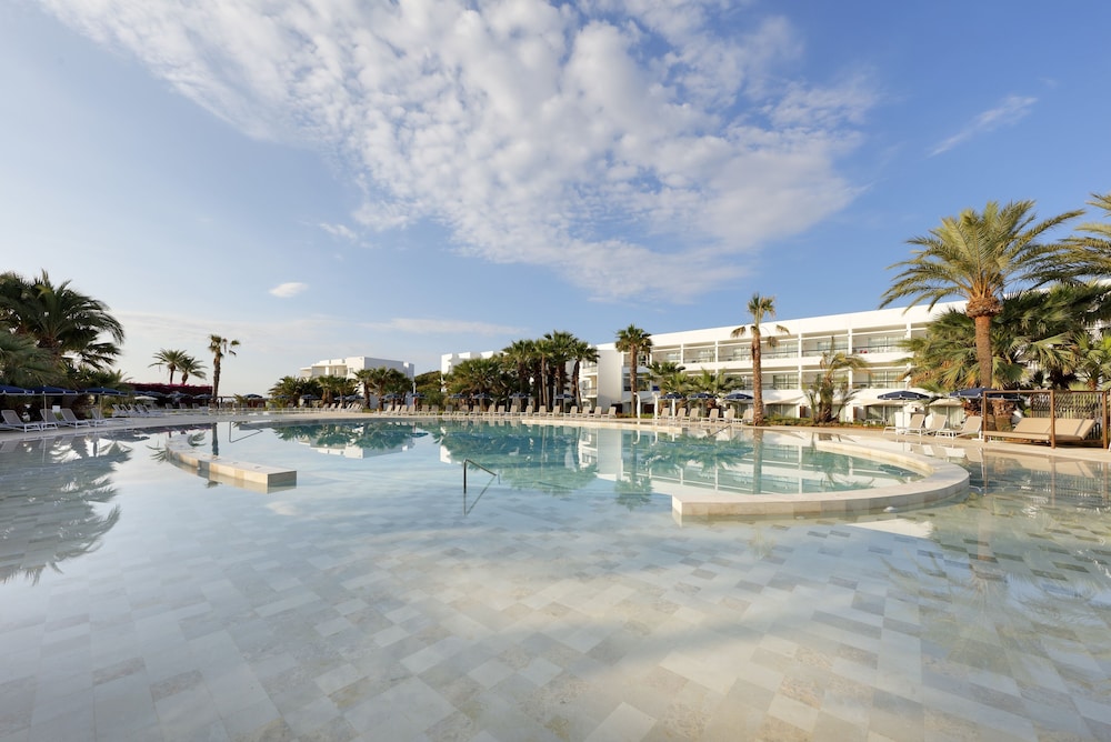 grand palladium palace ibiza resort and spa