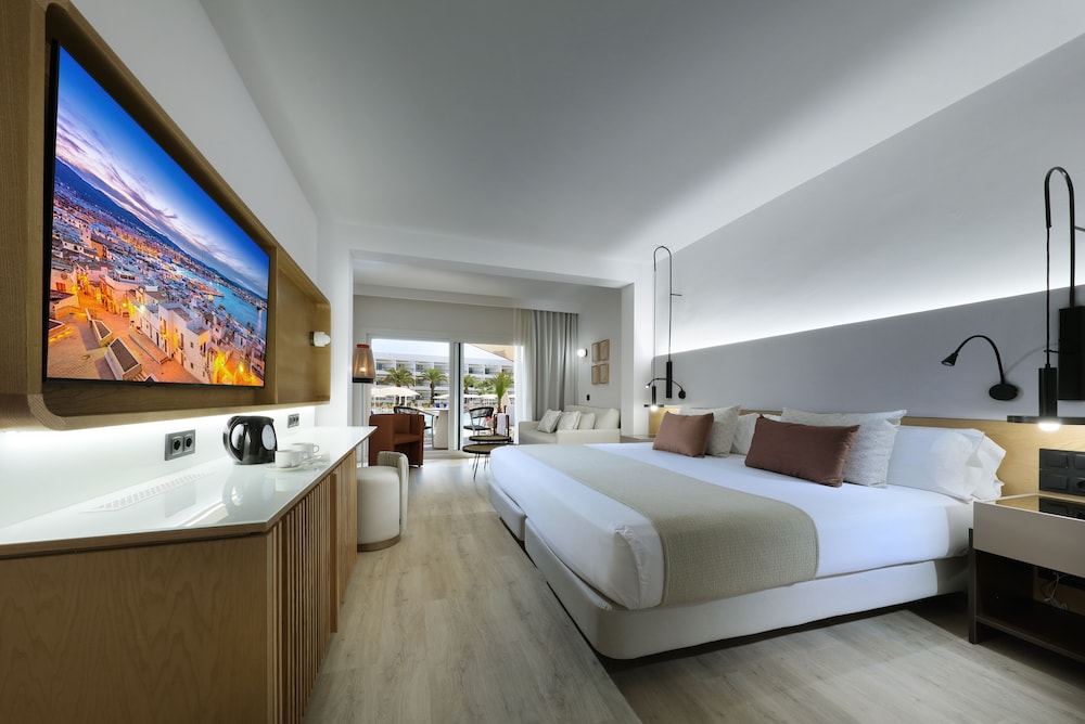 grand palladium palace ibiza resort and spa