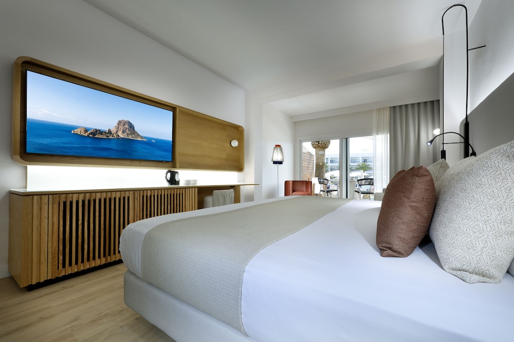 grand palladium palace ibiza resort and spa