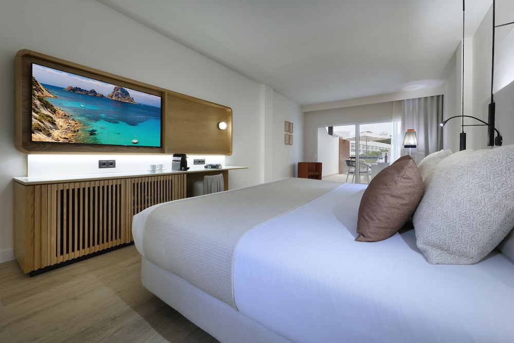 grand palladium palace ibiza resort and spa