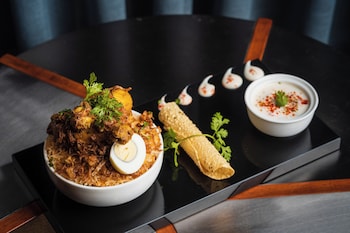 De Mandarin Goa,Candolim Beach>>Candolim,4 star