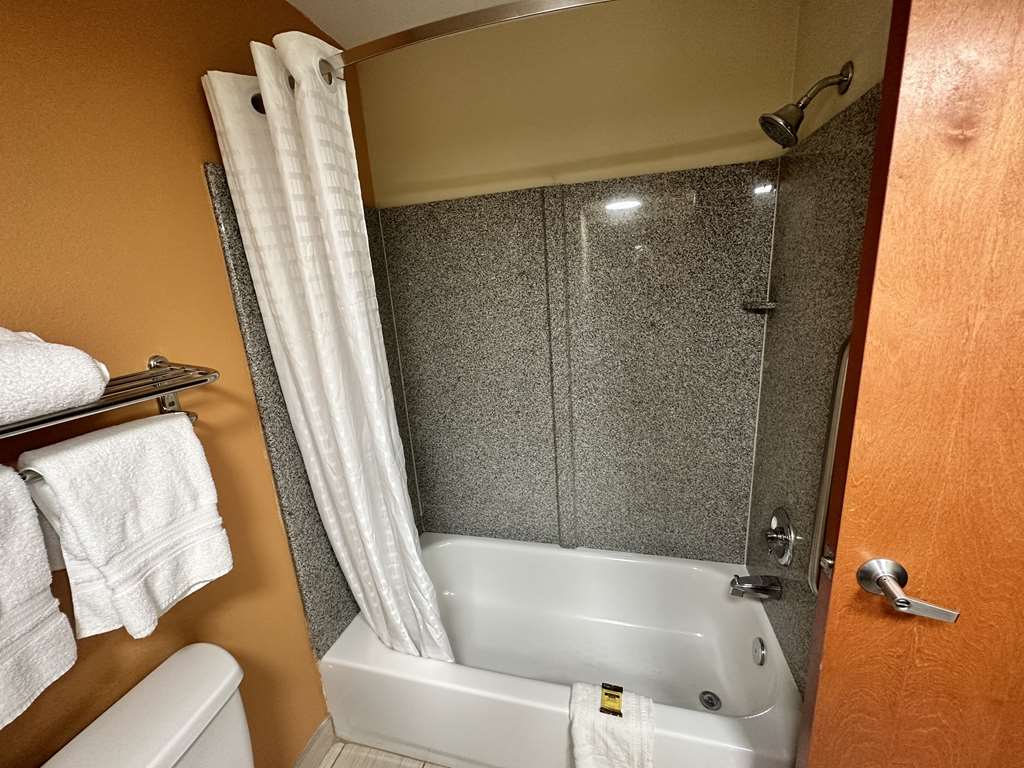 Best Western Plus Bass Hotel & Suites,Birmingham>>Alabama,3 star